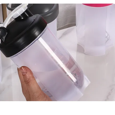 Large Capacity Portable Blender Bottle Shake Cup Water Bottle With