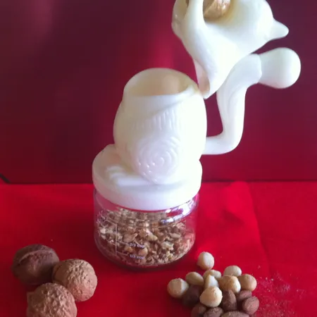 Squirrel Nut Grinder