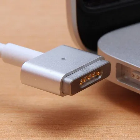 Apple Macbook 85W Magsafe 2 Power Adapter with T Connector