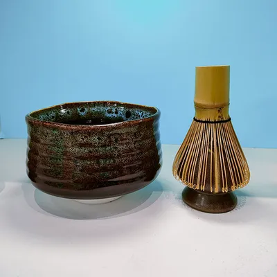 https://sourcing-media.hktdc.com/product/Japanese-Ceremonial-Matcha-Bowl-Bamboo-Whisk-Whisk-Holder/ca246a30364f4ad9adcd0104f21dcfd1.webp?width=400&height=400&mode=cover