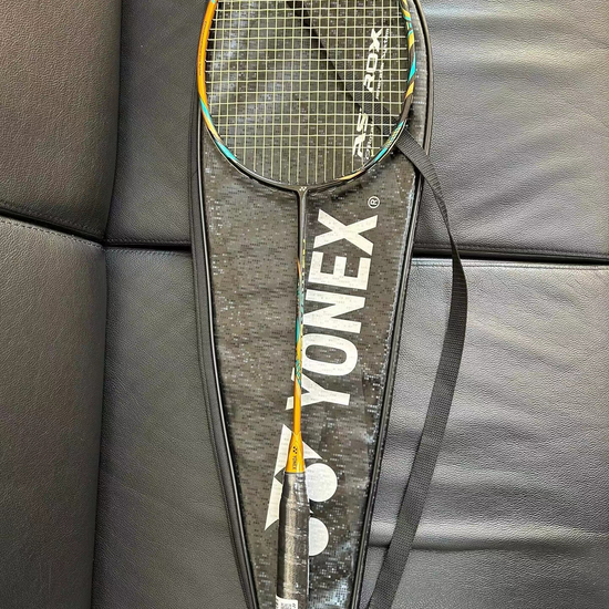for Yonex badminton racket second hand ones, BADMINTON RACQUETS, string, hand grip, hand belt